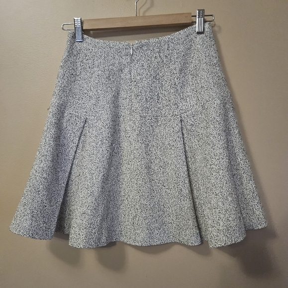 Club Monaco Textured Pleated Skirt Women's Size S Cotton Blend - Picture 2 of 4